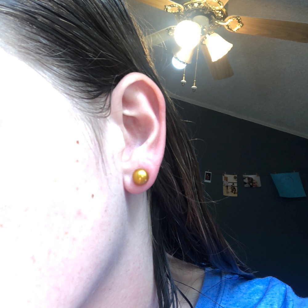Gold studs